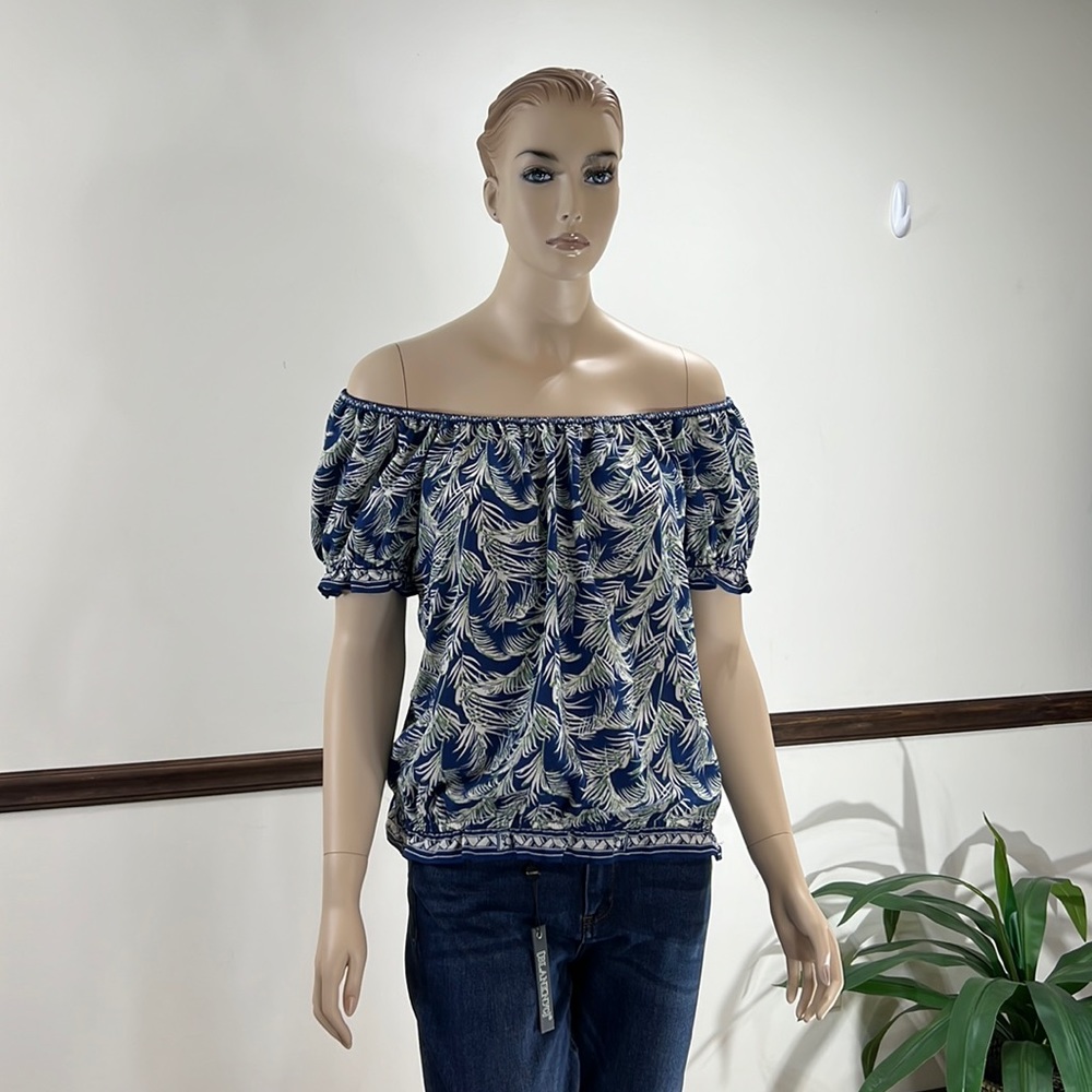Max Studio navy/cream short sleeved pullover top.